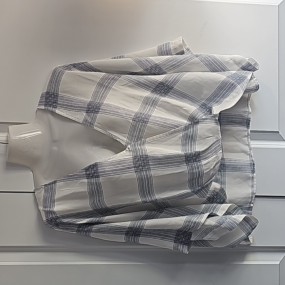 Flowy vneck Top